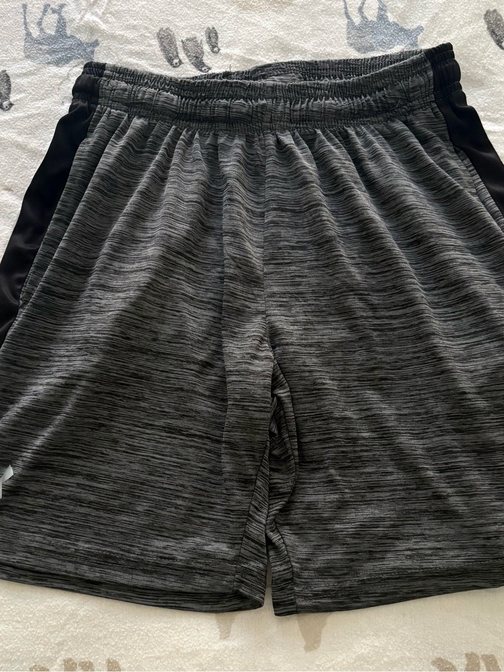 Under Armour Men's Heathered Dark Gray Athletic Shorts with Black Side Panels